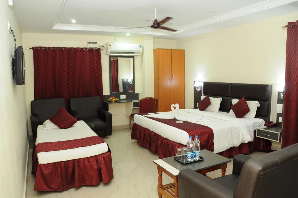 Vihas Inn Tirupati Eksteriør billede