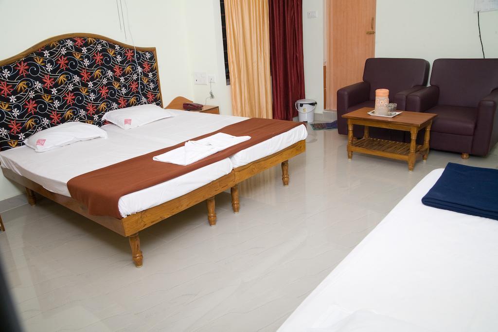 Vihas Inn Tirupati Eksteriør billede